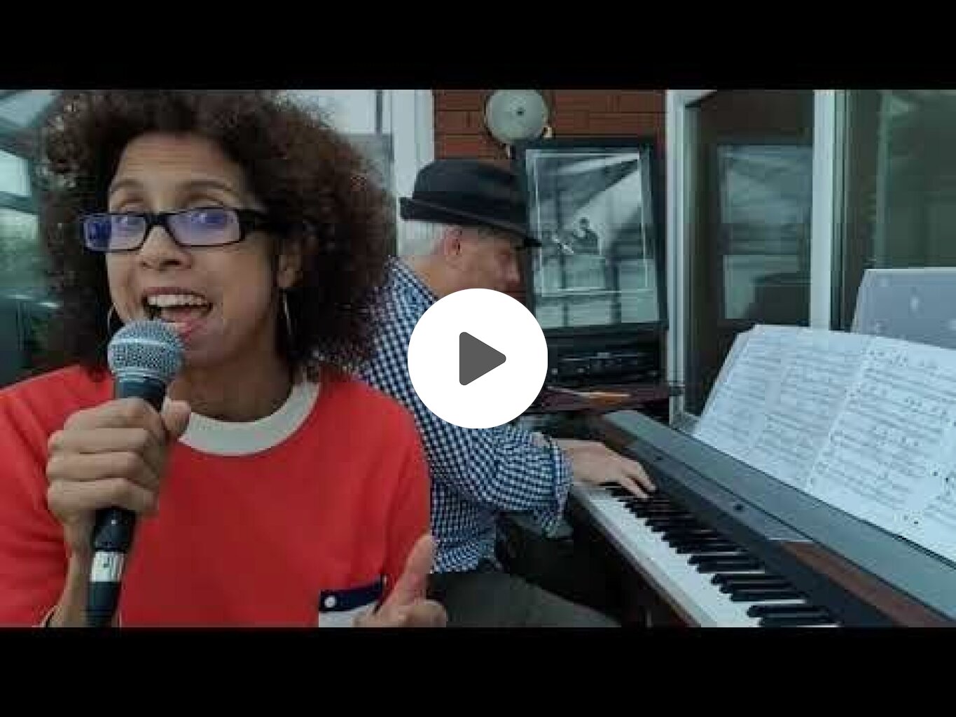 I'm Hip - Mama Tokus & Tom Unwin