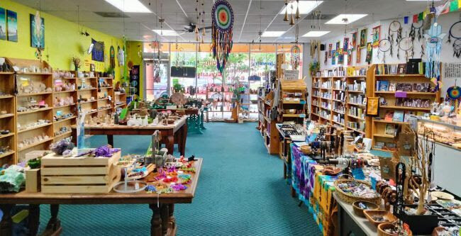 Visit Island Crystal And Bead