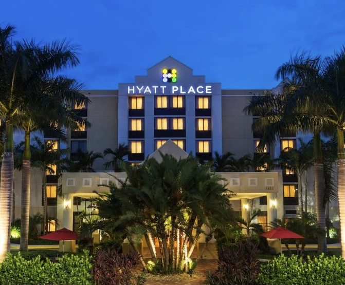 Image of outside of Hyatt Place Fort Lauderdale Airport / Cruise Port