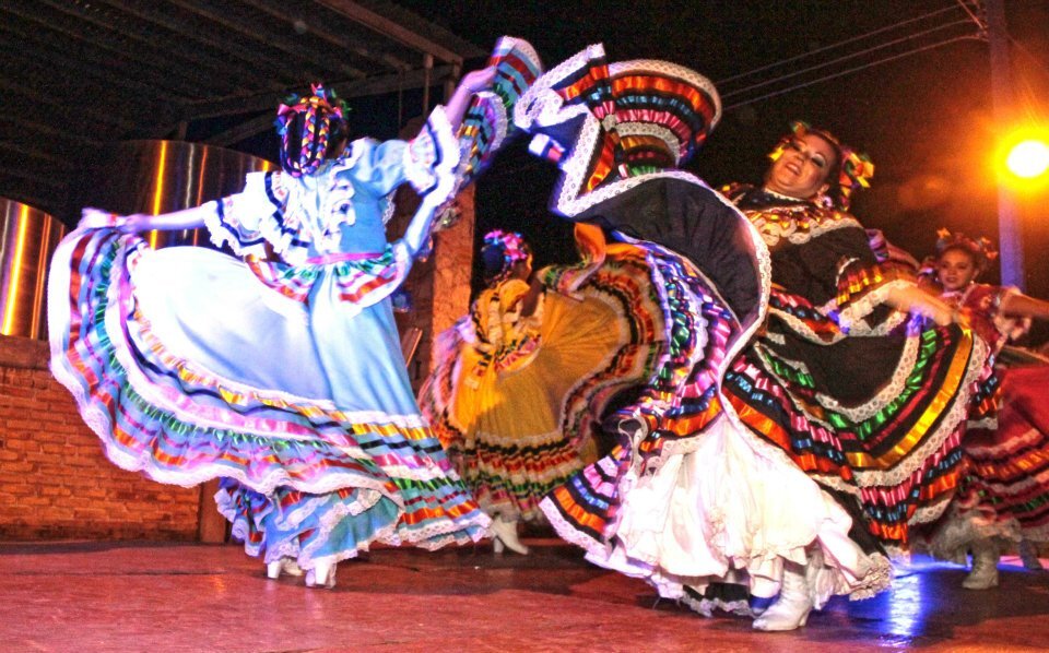Folklórico dancers in Mexico. Photography by Bill Bell.