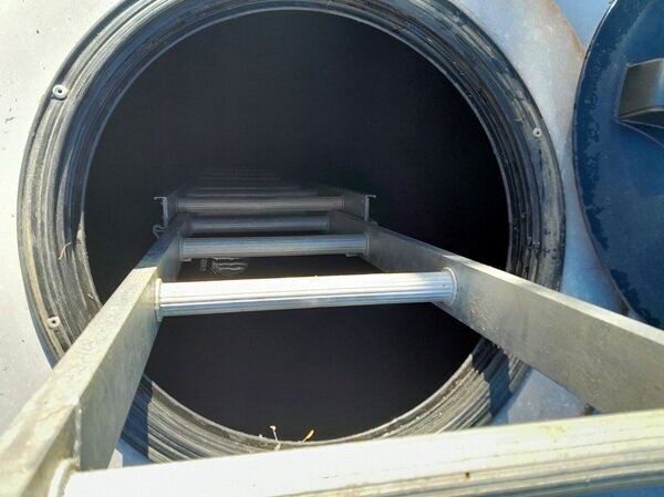 Massive Water Tank Innards!
